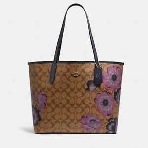 NWT - Coach City Tote Bag In Signature Canvas Kaffe Fassett Print